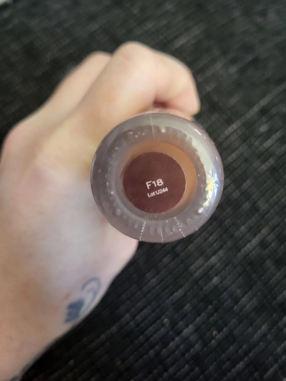 Revolution IRL Filter Longwear Foundation F18